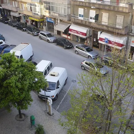 公寓 2-Bedroom Flat In Moscavide Near Fil And Arena