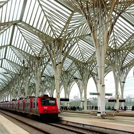 With 2 Bedrooms In Moscavide - Lisbon Daire *