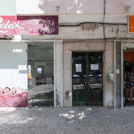 With 2 Bedrooms In Moscavide - Lisbon Daire Loures