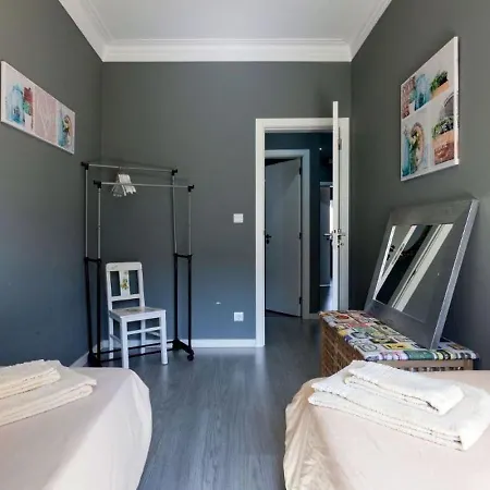 Διαμέρισμα 2-Bedroom Flat In Moscavide Near Fil And Arena *