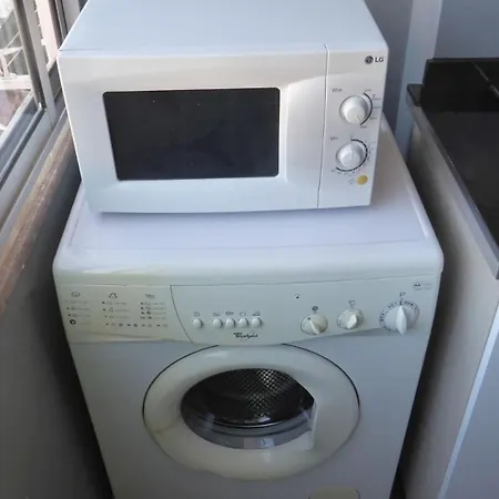 2-Bedroom Flat In Moscavide Near Fil And Arena * Лориш