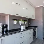 アパート 2-bedroom Flat In Moscavide Near Fil And Arena ロウレス