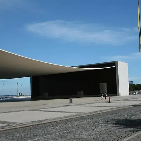 With 2 Bedrooms In Moscavide - Lisbon *