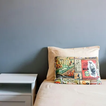 Appartamento With 2 Bedrooms In Moscavide - Lisbon *