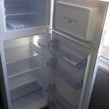 2-Bedroom Flat In Moscavide Near Fil And Arena Апартаменти *